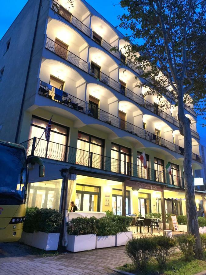 Hotel Le Vele Cesenatico Εξωτερικό φωτογραφία